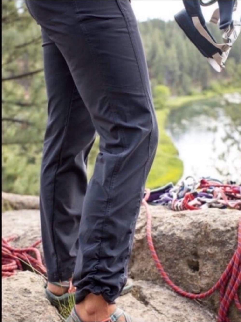 Title Nine Clamber Hiking pants sz. 10 indigo